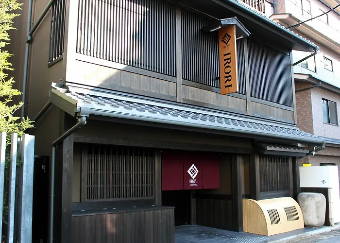 Irori 京都駅東本願寺前