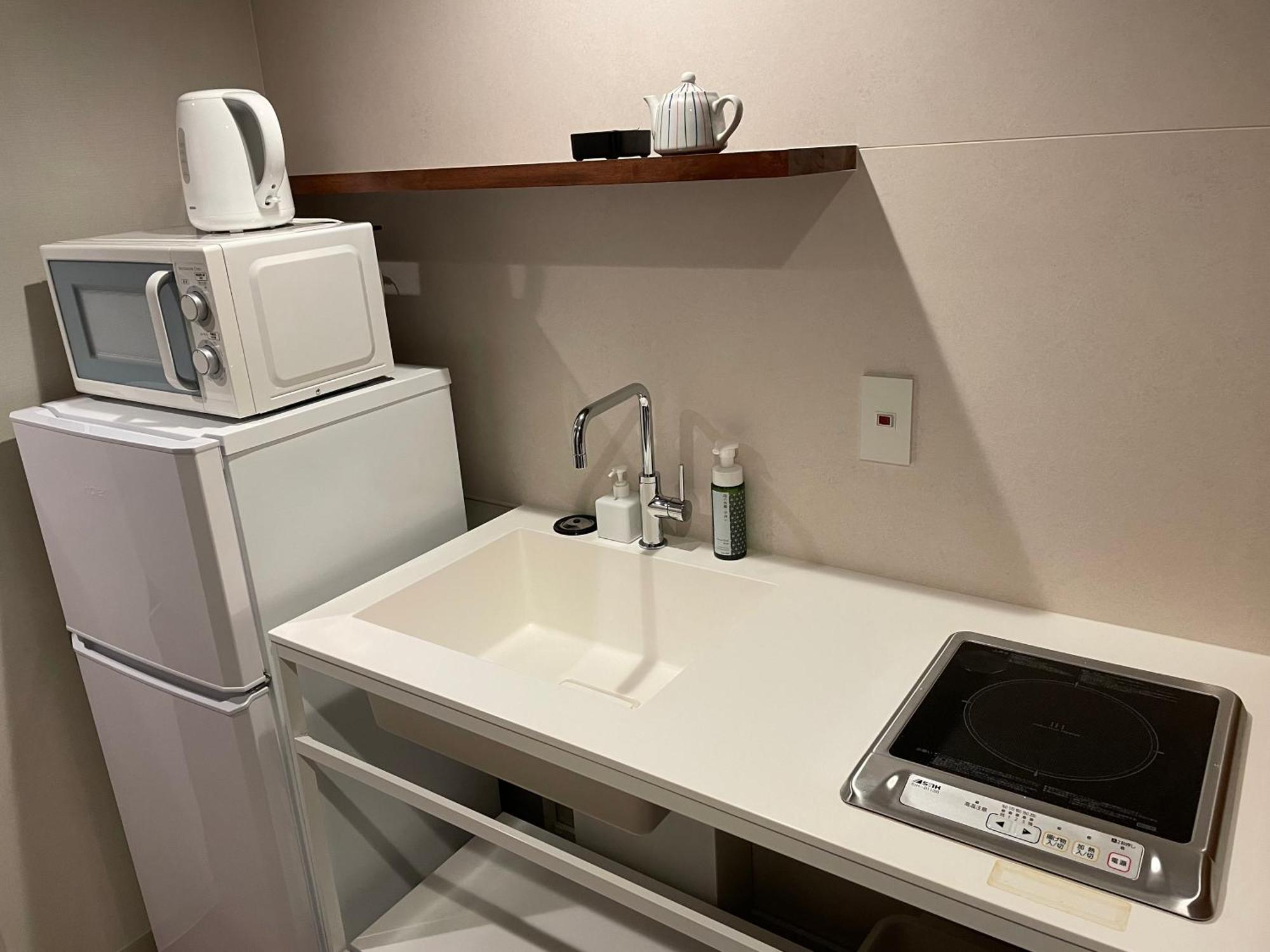 Irori Station Higashi-honganji 酒店 3*