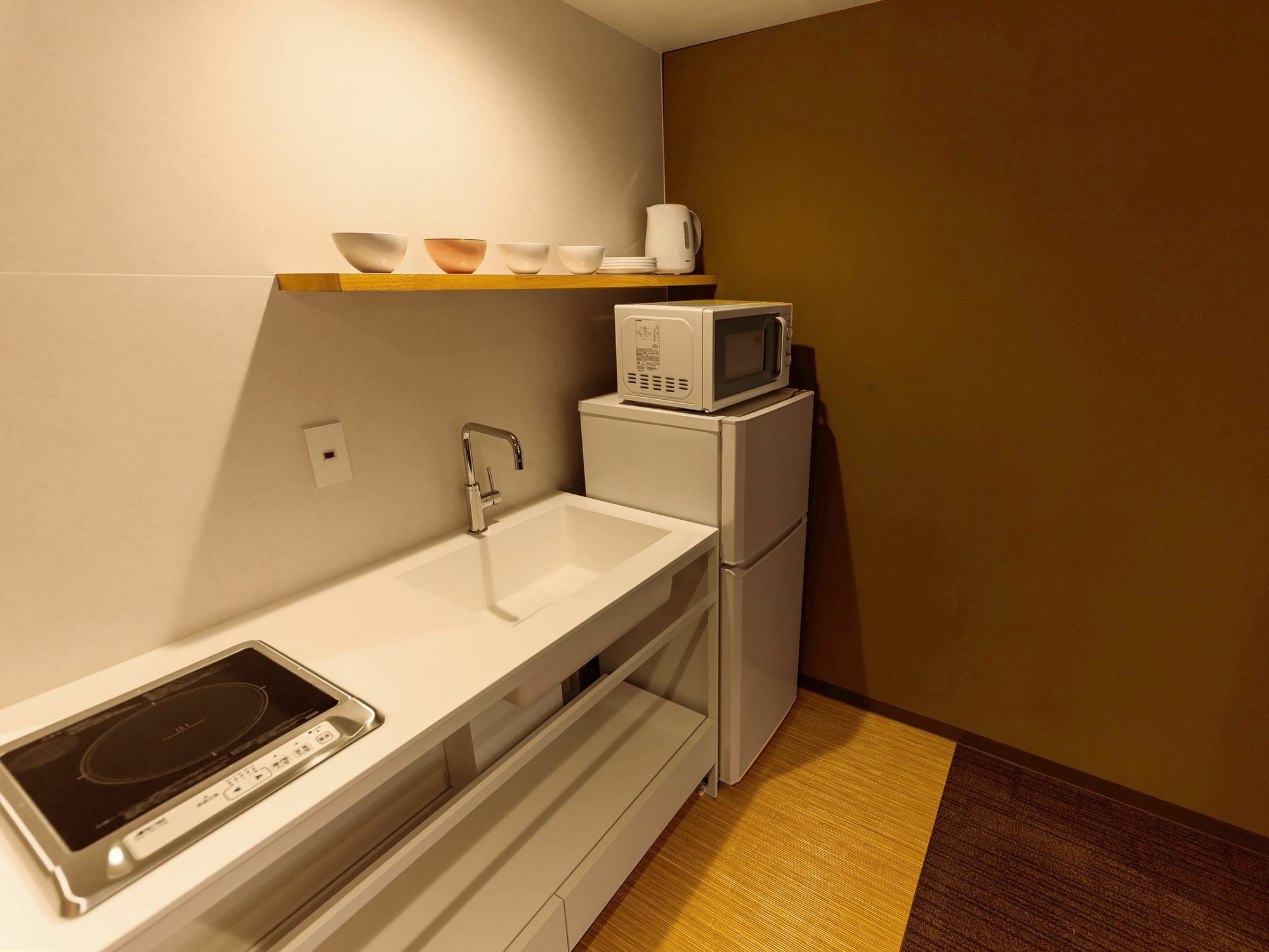 Irori Station Higashi-honganji 酒店 3*